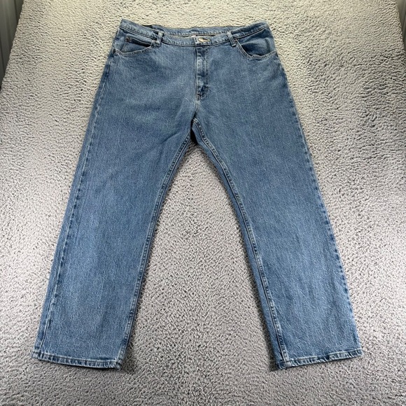 Wrangler Jeans Men 38x30 Blue Medium Wash Cotton Stretch Straight Denim Workwear - Picture 1 of 9